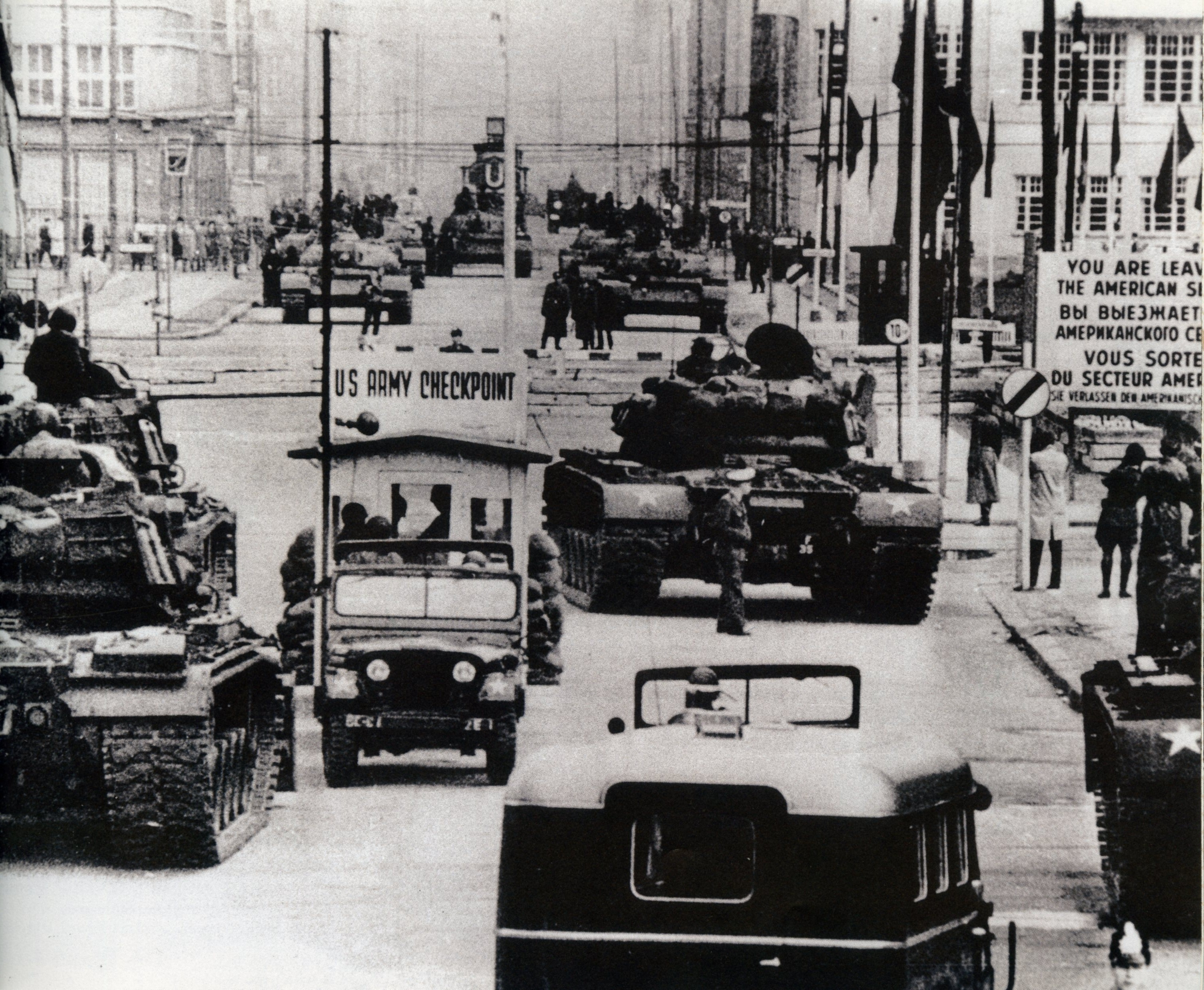 Standoff at Checkpoint Charlie, October 1961